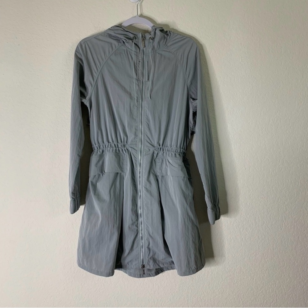 Lululemon rain jacket - Picture 7 of 7